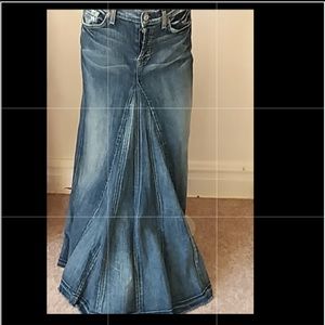 7 fm kind maxi skirt size 28